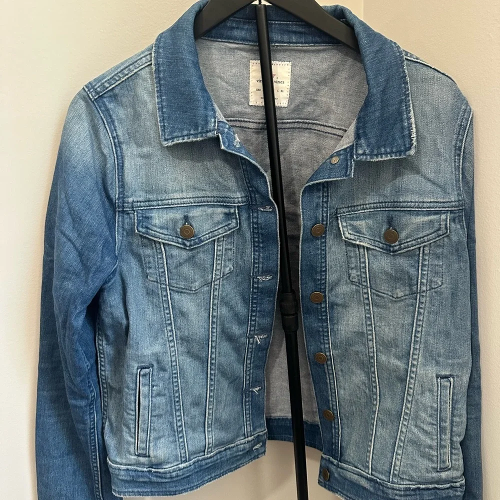 Vineyard Vines Faded Blue Denim Jacket - Women's - Picture 9 of 11